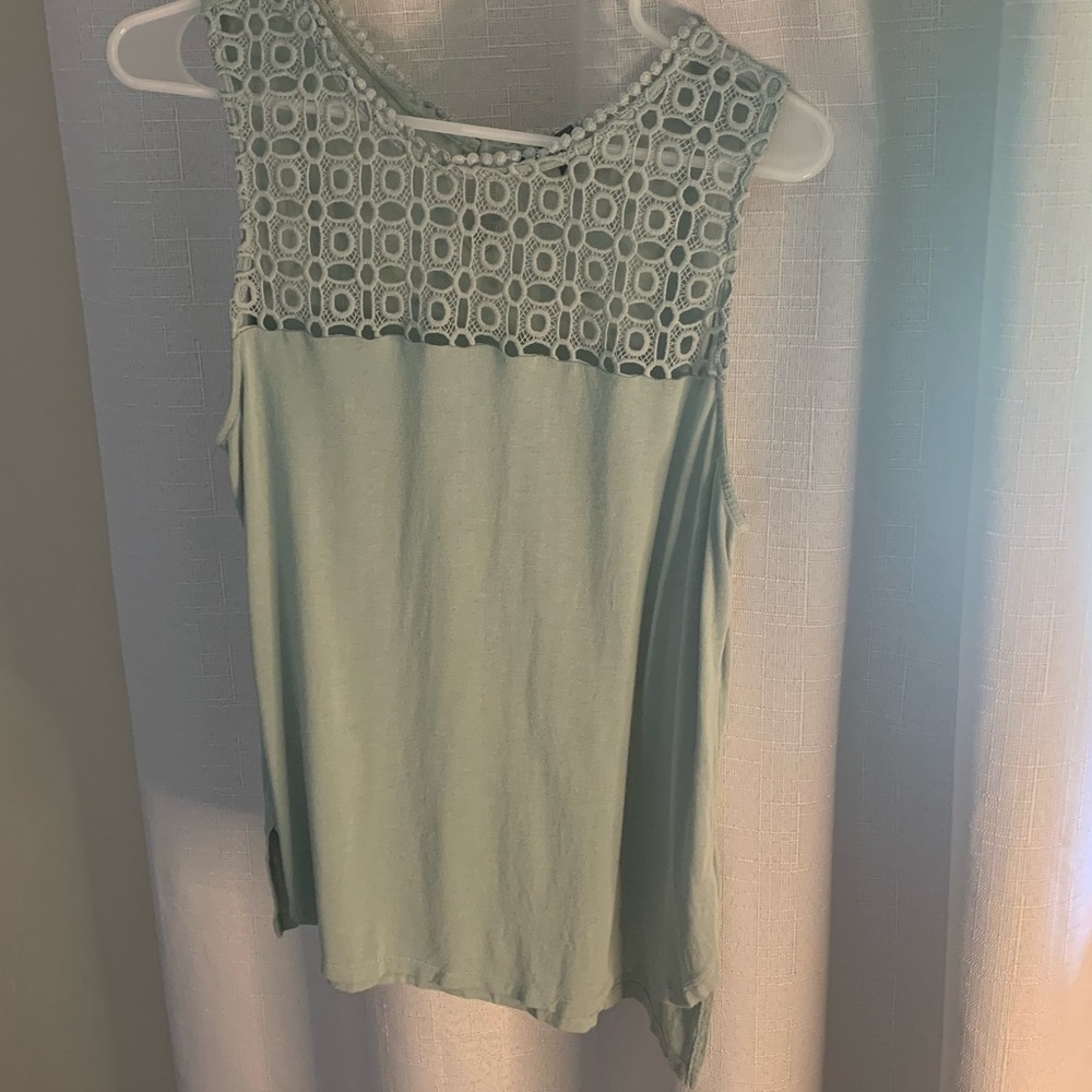 Sleeveless H&M Top with Cute Detail - teal - medium